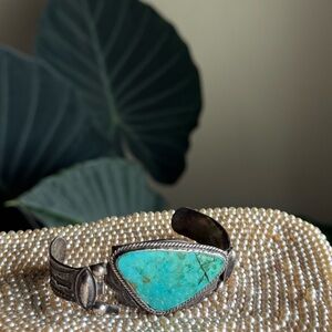 VTG Native American Turquoise and Silver Cuff